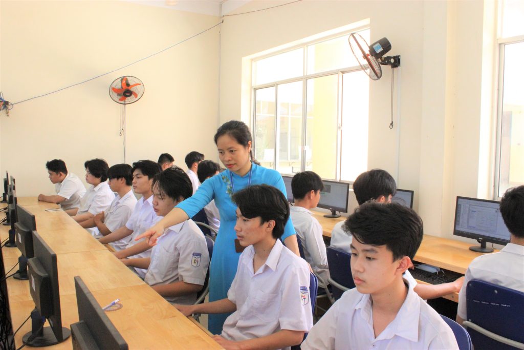 Trải nghiệm sinh viên năng động tại Trường Cao đẳng Thủ Thiêm với nhiều hoạt động học tập, thực hành và giao lưu kỹ năng thực tế.