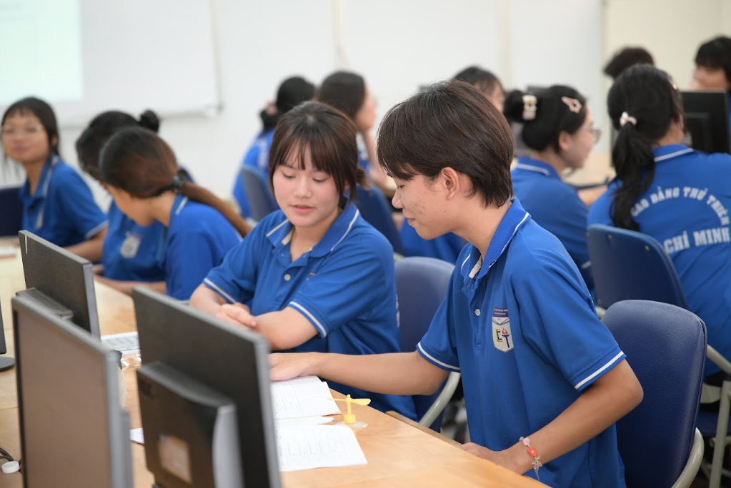 Hoạt động học tập và trải nghiệm thực tế của sinh viên tại Trường Cao đẳng Thủ Thiêm – TP. Hồ Chí Minh chuẩn bị hành trang nghề nghiệp tương lai