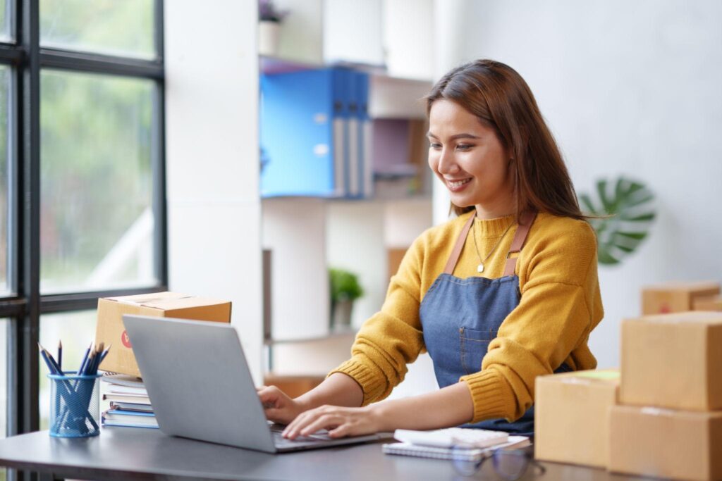 Kinh doanh online và xây dựng thương hiệu trên nền tảng số.